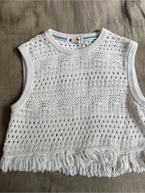 Boden Tops - Boden Cream Crochet Knit Sleeveless Top with Fringe